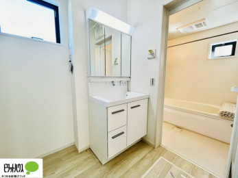 ���ʑ�E���ʏ��@�{�H��ʐ^�F�V�����[�t���O�ʋ����ʑ�B�֗��Ȏ��[�I�Ń^�I���⏬�����X�b�L���B