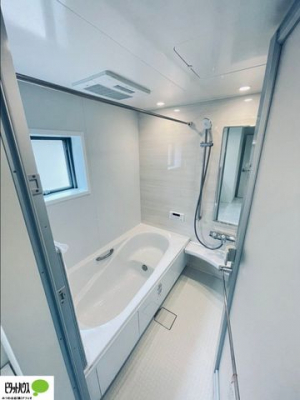 �����@�{�H��ʐ^�F1���̔�����������x���̓��͂��q�l�Ƃ̃R�~���j�P�[�V�����̏�Ƃ���