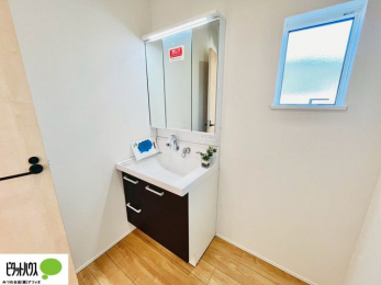 ���ʑ�E���ʏ��@�{�H��ʐ^�F�g������̂����O�ʋ��B24���Ԋ��C�̊��C��Ƒ������萴�����̂�����ʎ��ł��B