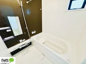 �����@�{�H��ʐ^�F1���̔�����������x���̓��͂��q�l�Ƃ̃R�~���j�P�[�V�����̏�Ƃ���