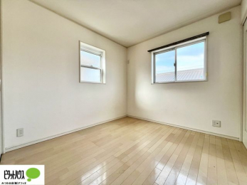 �q�������@2�ʍ̌��Ŗ��邭�A���ʂ��̗ǂ��������ł��B