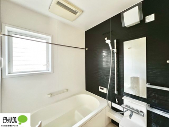 �����@�����̔�������Ă����o�X���[���͍L�X�������B�x���͂��q�l�ƈꏏ�ɗV�тȂ������܂��ˁB