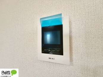 ���̑��@������Ԃ����S��TV���j�^�[�t���C���^�[�z��