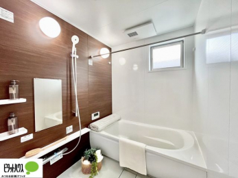 �����@1���̔�����������x���̓��͂��q�l�Ƃ̃R�~���j�P�[�V�����̏�Ƃ���