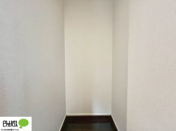 ���ց@�A�E�g�h�A�p�i��x�r�[�J�[�A�K�[�f�j���O�̓���Ȃǂ����[���Ă����̂ɂ��֗��ȃV���[�Y�N���[�N�B