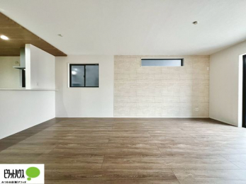 ���r���O�@�L�X�k�c�j�I����̑傫�ȃ\�t�@��u���Ă������f��ӏ܂��ǂ��ł��ˁB