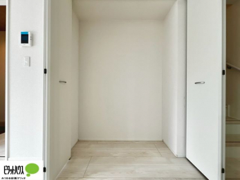 ���̑��@����ƕ֗��ȃ��r���O���[�B