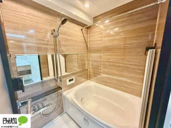 �����@�����������F���̗����ŁA1���̔��������������Ă��������B