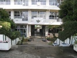 ���ӊ��@�K�u��s�����ԏ��w�Z �k��24���B 1900m