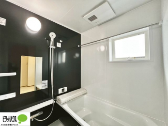 �����@�{�H��ʐ^�@�����̔�������Ă���闁���͍L�X�������B�x���͂��q�l�ƈꏏ�ɗV�тȂ������܂��ˁB