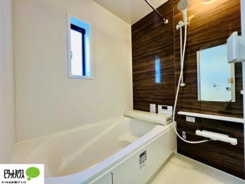 �����@�{�H��ʐ^�F1���̔�����������x���̓��͂��q�l�Ƃ̃R�~���j�P�[�V�����̏�Ƃ���