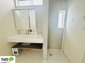 ���ʑ�E���ʏ��@�{�H��ʐ^�F�傫�ȋ��Ō��₷�����ʉ��ϑ�