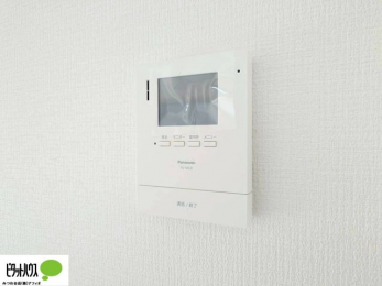 ���̑��@������Ԃ����S��TV���j�^�[�t���C���^�[�z��