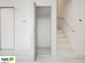 ���̑��@���r���O���[