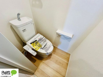 �g�C���@�{�H��ʐ^�F�����Ȑ��@�\�t�������V�����[�g�C��