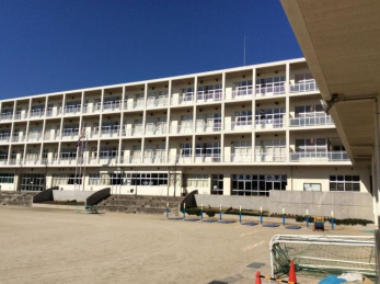 ���ӊ��@�����s�����c�쏬�w�Z �k��6���B 450m