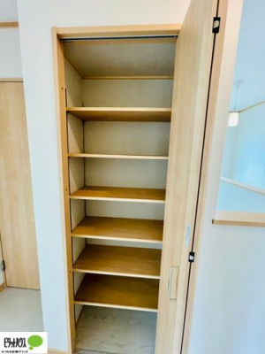 ���̑��@���[�X�y�[�X������̂Ńv���C�x�[�g�ȉו����g�߂ɒu�����Ƃ��ł��܂��B