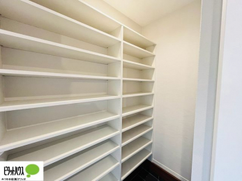 ���ց@�A�E�g�h�A�p�i��x�r�[�J�[�A�K�[�f�j���O�̓���Ȃǂ����[���Ă����̂ɂ��֗��ȃV���[�Y�C���N���[�N