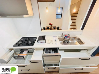 �L�b�`���@�H���̌�̕Еt�����y�ɂȂ�A�H��􂢊����@�t���B