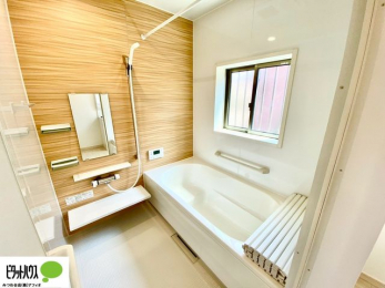 �����@1���̔�����������x���̓��͂��q�l�Ƃ̃R�~���j�P�[�V�����̏�Ƃ���