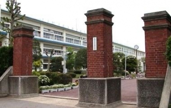 ���ӊ��@���c�s���O���ˏ��w�Z �k��13���B 1000m