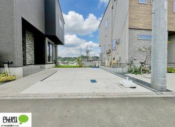 �@�}�ȗ��q�ɂ����S2��Ƃ߂��܂��B