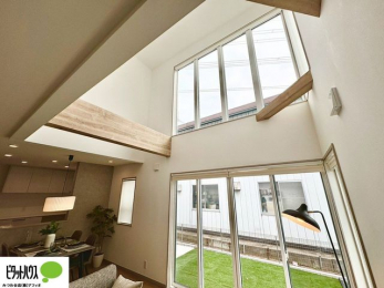 ���r���O�@�����������疾�邢�����������郊�r���O�ł�