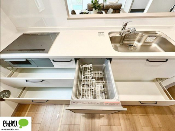 �L�b�`���@�H���̌�̕Еt�����y�ɂȂ�A�H��􂢊����@�t���B