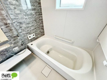 �����@�����������F���̗����ŁA1���̔��������������Ă��������B