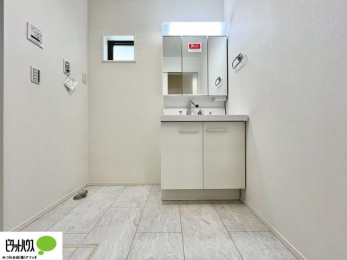 ���ʑ�E���ʏ��@�{�H��ʐ^�@�g���₷���V���v���Ȑ��ʉ��ϑ�B�����̎x�x�͂�������n�܂�܂��B