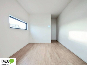 ���̑����ρ@�m��8.7���A2�ʍ̌��Ŗ��邭�A���ʂ��̗ǂ��������ł��B