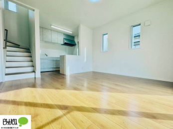 ���r���O�@�l�C�̑ΖʃL�b�`���ŉƑ��݂�Ȃ������ꏏ�B