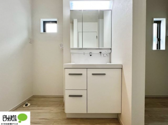 ���ʑ�E���ʏ��@�{�H��ʐ^�@�g���₷���V���v���Ȑ��ʉ��ϑ�B�����̎x�x�͂�������n�܂�܂��B