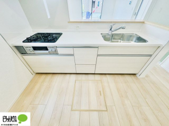 �L�b�`���@�{�H��ʐ^�@�Ƒ��Ƃ��b���Ȃ���y���������ł���J�E���^�[�L�b�`��