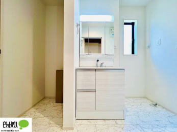 ���ʑ�E���ʏ��@�{�H��ʐ^�@�g���₷���V���v���Ȑ��ʉ��ϑ�B�����̎x�x�͂�������n�܂�܂��B