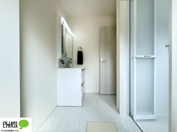 ���ʑ�E���ʏ��@�{�H��ʐ^�F�傫�ȋ��Ō��₷�����ʉ��ϑ�ł�