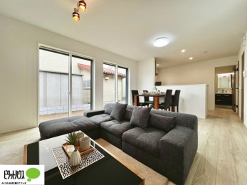 ���r���O�@�l�C�̑ΖʃL�b�`���ŉƑ��݂�Ȃ������ꏏ�B