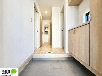 �@�Ƒ��݂�Ȃ̌C�������Ղ���[�ł���V���[�Y�{�b�N�X�B