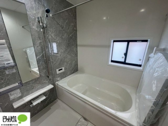 �����@�����̔�������Ă���闁���͍L�X�������B�x���͂��q�l�ƈꏏ�ɗV�тȂ������܂��ˁB