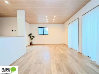 ���r���O�@�l�C�̑ΖʃL�b�`���ŉƑ��݂�Ȃ������ꏏ�B