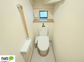 �g�C���@1�E2�K�E�H�V�����b�g�g�C�������B