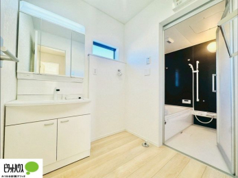 ���ʑ�E���ʏ��@�{�H��ʐ^�F���ʎ��ɏ���������A�J�r�\�h�ɂ��B�傫�ȋ��Ō��₷�����ʉ��ϑ�ł�