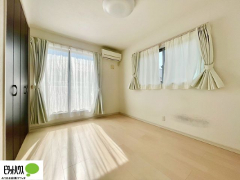 �o���R�j�[�@2�ʍ̌��Ŗ��邭�A���ʂ��̗ǂ��������ł��B