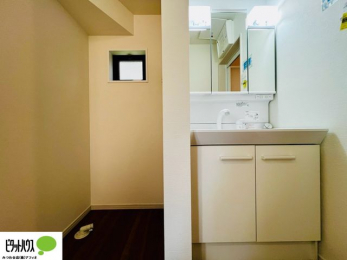 ���ʑ�E���ʏ��@�{�H��ʐ^�F�g���₷���V���v���Ȑ��ʉ��ϑ�B�����̎x�x�͂�������n�܂�܂��B