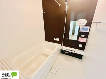 �����@�{�H��ʐ^�F1���̔�����������x���̓��͂��q�l�Ƃ̃R�~���j�P�[�V�����̏�Ƃ���