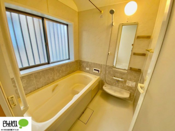 �����@1���̔�����������x���̓��͂��q�l�Ƃ̃R�~���j�P�[�V�����̏�Ƃ���