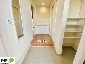 ���ց@�A�E�g�h�A�p�i��x�r�[�J�[�A�K�[�f�j���O�̓���Ȃǂ����[���Ă����̂ɂ��֗��ȃV���[�Y�C���N���[�N