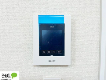 ���̑��@������Ԃ����S��TV���j�^�[�t���C���^�[�z��