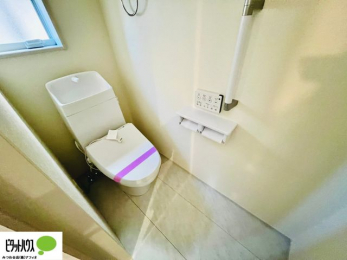 �g�C���@�{�H��ʐ^�@1�E2�K�E�H�V�����b�g�g�C�������B