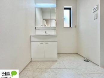 ���ʑ�E���ʏ��@�{�H��ʐ^�@�g���₷���V���v���Ȑ��ʉ��ϑ�B�����̎x�x�͂�������n�܂�܂��B